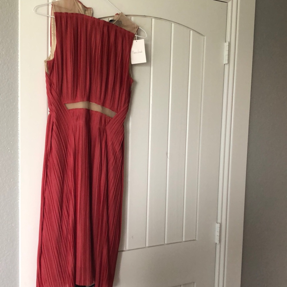Women’s dress